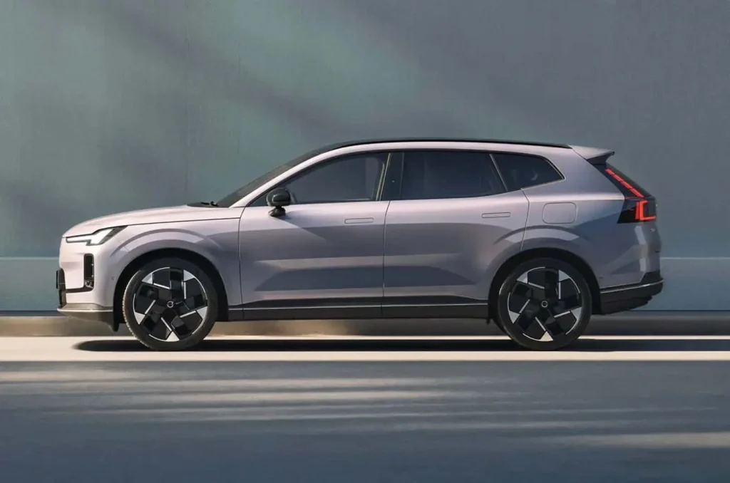 فروش فوق العاده ولوو XC70 ۲۰۲۶